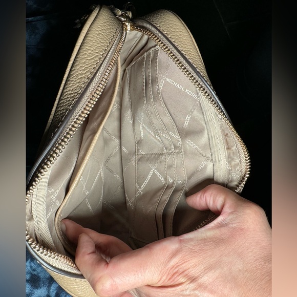 Michael Kors Small Nude Crossbody Bag Used - Picture 8 of 8